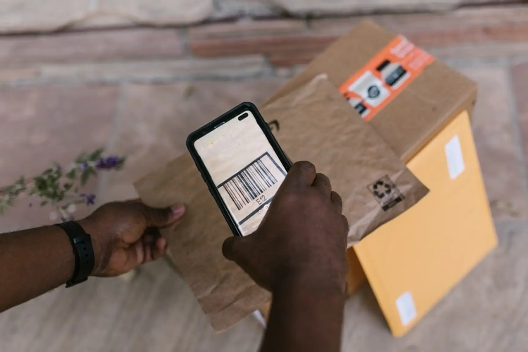 5 Tips for Building a Business Plan for a Successful Courier Franchise