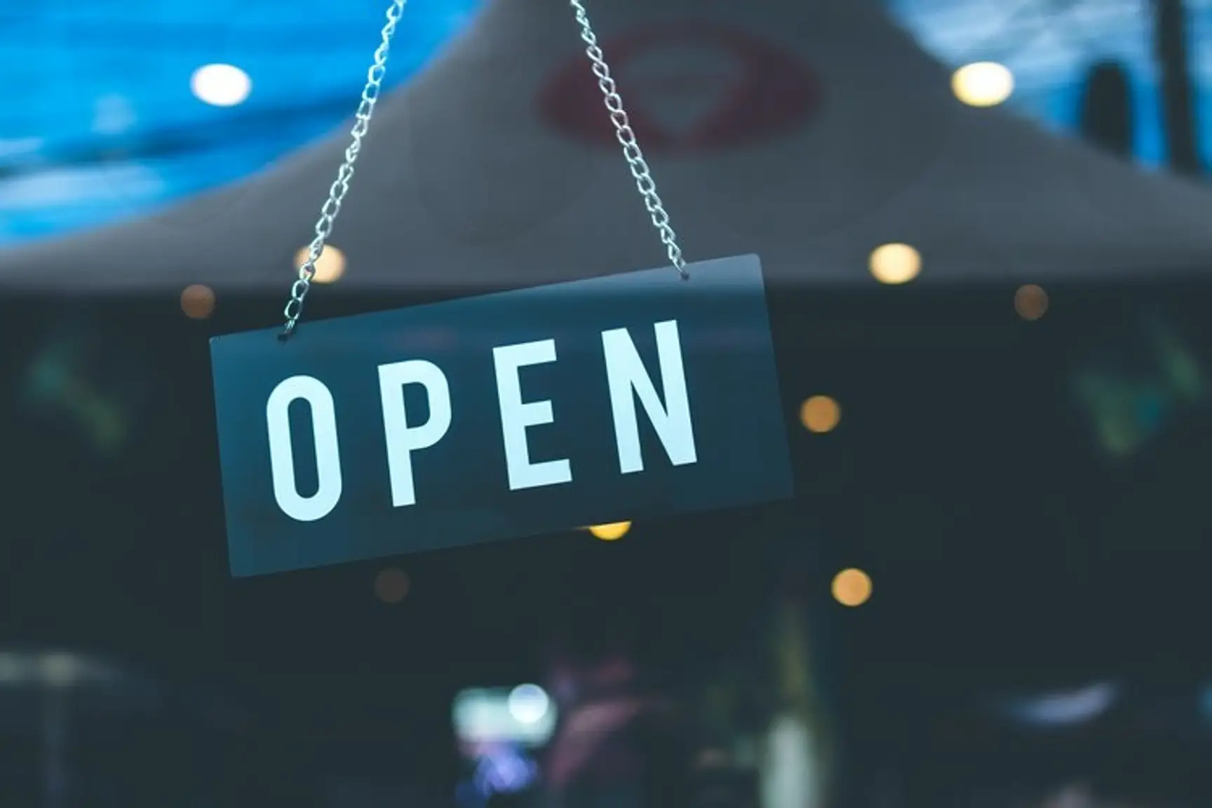 How to Make a Career Change With a Signage Franchise