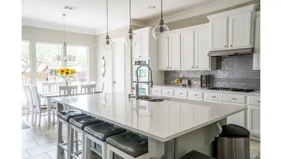 How-to-choose-a-kitchen-franchise-thats-right-for-you