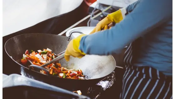 Give your customers their healthy Asian fix with a wok franchise