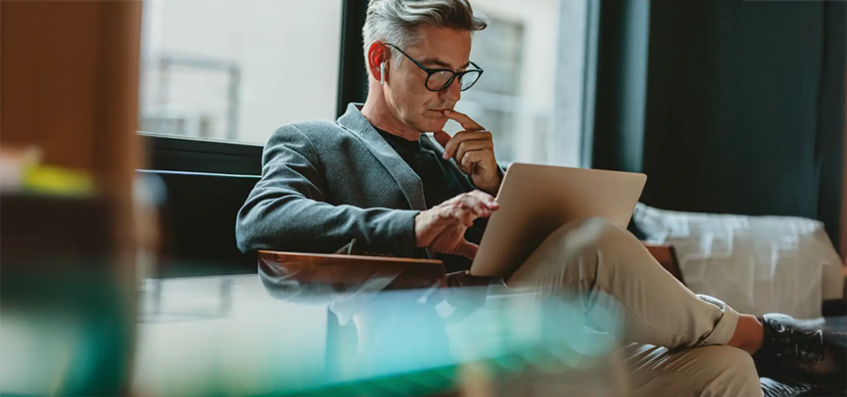 Should You Start a New Franchise or Buy an Existing One?